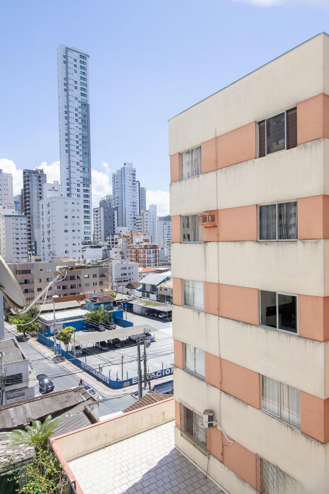 Апартаменти Bk34 - 2 Dorm Climatizados, Prox Calcadao, Garagem Балнеаріу-Камборіу Екстер'єр фото