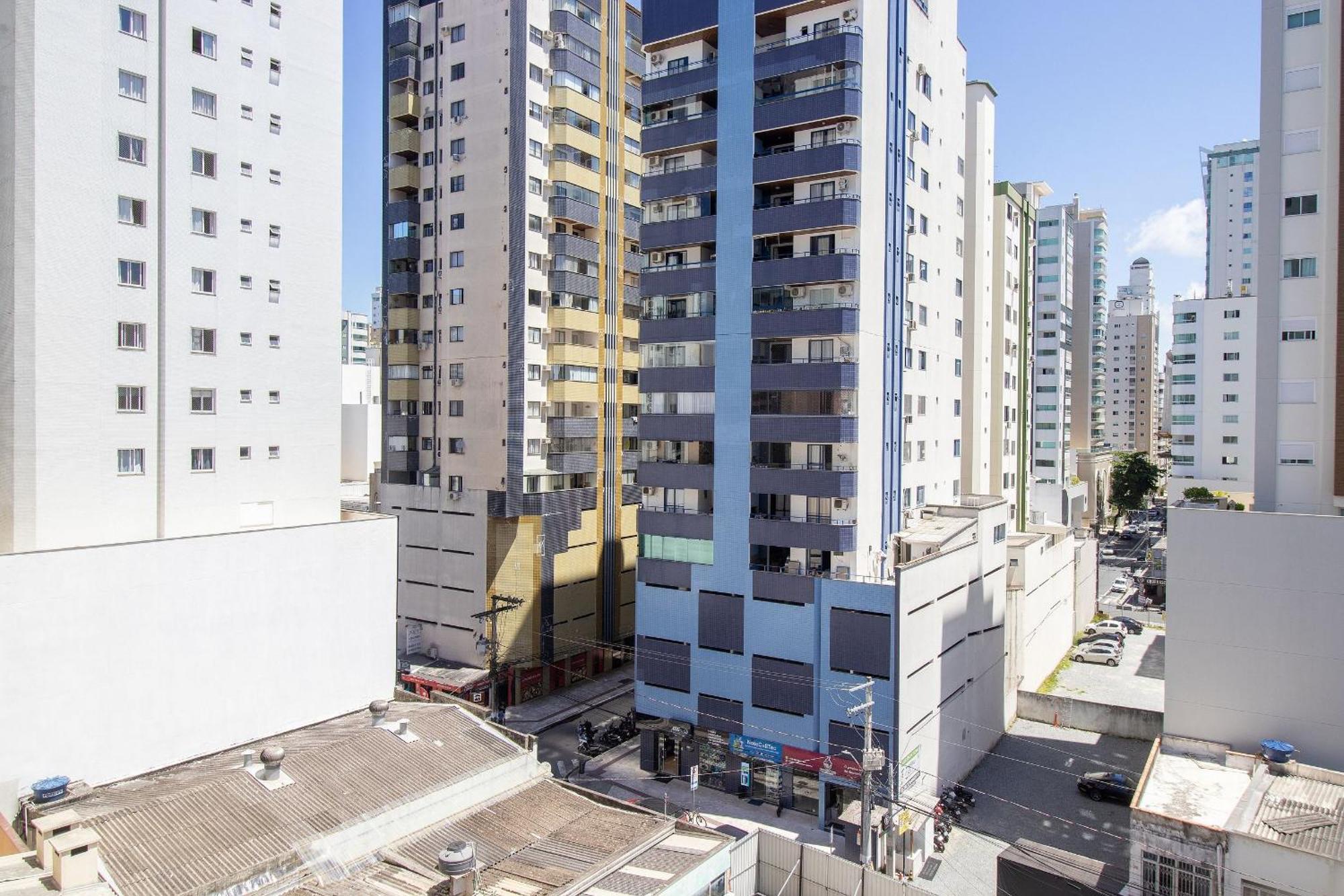 Апартаменти Bk34 - 2 Dorm Climatizados, Prox Calcadao, Garagem Балнеаріу-Камборіу Екстер'єр фото